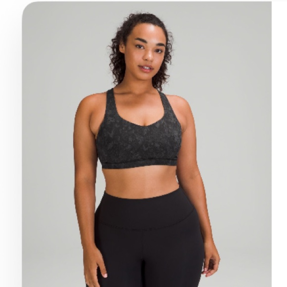 Lululemon Free to Be Serene Bra *Light
Support C/D Cup